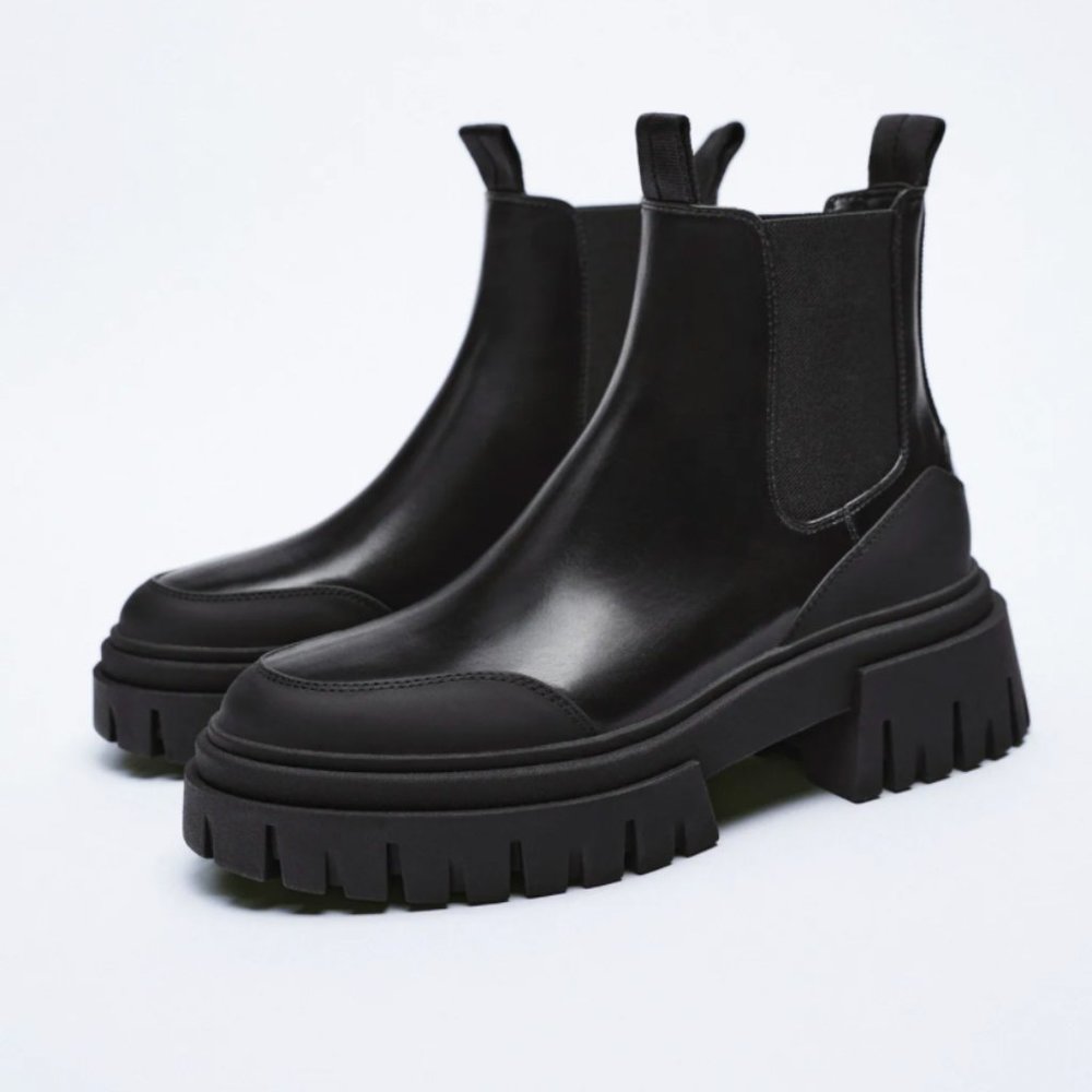 NWT Zara LOW HEELED LUG SOLE ANKLE BOOTS